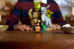 LEGO Icons Shrek Donkey & Puss in Boots for 18+ Years 1403 Pieces - Image 10