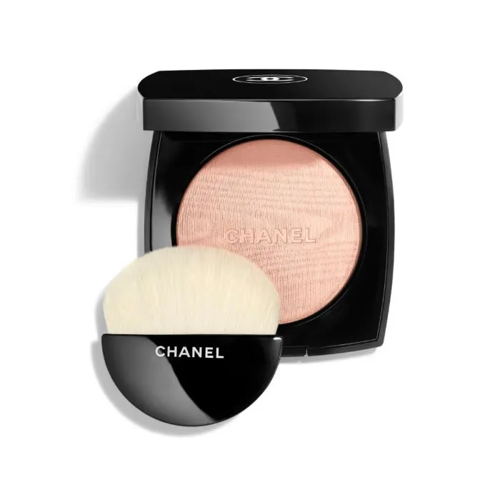3145891304305_1.webp Chanel Poudre Lumiere Highlighting Powder 8.5gr - Image 1