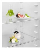 Electrolux Built-in Mini Bar 208lt H121.8xW54.8xD54.9cm White LRB3AE12S - Image 2