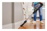 Black & Decker Rechargeable Stick Vacuum 18V Black BSV520BRP - Image 4