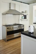 Smeg Kettle 1.7lt 2400W White - Image 4