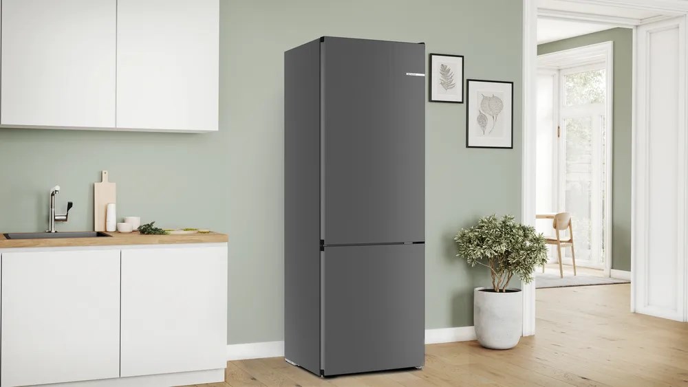Bosch Fridge-Freezer 440lt Total NoFrost H203xW70xD66.7cm Gray KGN49OCAF - Image 1