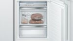 Bosch Built-in Fridge-Freezer 266lt H177.2xW55.8xD54.5cm White KIS86AFE0 - Image 4