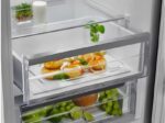 Electrolux Fridge-Freezer 367lt NoFrost H201xW59.5xD66.2cm Black LNT7ME36K2 - Image 8