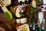 LEGO Icons Shrek Donkey & Puss in Boots for 18+ Years 1403 Pieces - Image 9