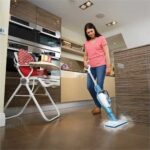 Black & Decker SteaMitt Hand Steam Cleaner 5bar with Stick Handle - Image 2