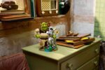 LEGO Icons Shrek Donkey & Puss in Boots for 18+ Years 1403 Pieces - Image 11