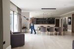 Shark Stratos Rechargeable Stick Vacuum Black - Image 34