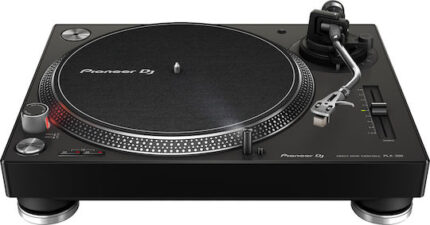 Pioneer PLX-500 PLX-500K Turntables with Preamp Black