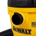 DEWALT Vacuum Wet / Dry 800W with Plastic Bin 23lt - Image 5