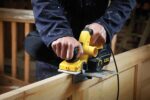 Stanley Planer 750W with Suction System - Image 2