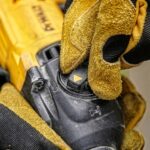 Dewalt Impact Demolition Hammer Electric 800W with Chuck SDS Plus / Quick - Image 4