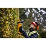 Dewalt Hedge Trimmer Battery 18V with Blade 55cm DCMHT563P1 - Image 4