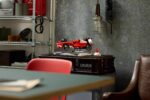 LEGO ICONS 11375 Ferrari F2004 & Michael Schumacher - Image 15