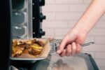 ELDOM Oven ONEV  capacity 48 l  rotisserie spit  hot air  power 2000 W - Image 5