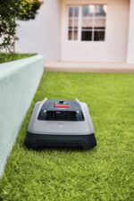 Ecovacs GOAT 0600 RTK Robotic Lawn Mower - Image 7