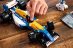 LEGO ICONS 10353 Williams Racing FW14B & Nigel Mansell - Image 9