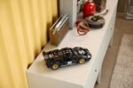 LEGO TECHNIC 42223 1966 Ford GT40 MKII Race Car - Image 9