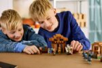 LEGO MINECRAFT 21596 Evoker Village Attack - Image 10