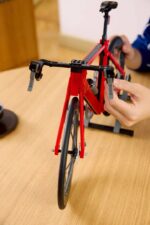 LEGO Icons 11380 Road Bike - Image 10