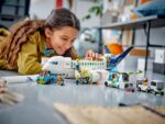 LEGO CITY 60367 PASSENGER AIRPLANE - Image 7