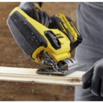 Stanley SFMCS600B-XJ power jigsaw - Image 2