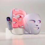 Shark CryoGlow skin care appliance Skin light therapy Lilac - Image 6