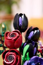 LEGO BOTANICALS 11513 Dark Flower Arrangement - Image 7