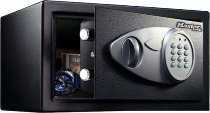 Master Lock Medium Safe with Key       X041ML