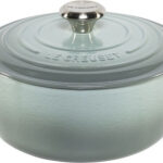 Le Creuset Signature Casserole round 24 cm sea salt