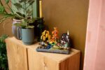 LEGO Icons Autumn Cottage Garden for 18+ Years 1102 Pieces - Image 13