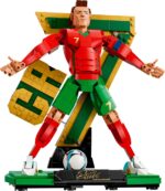 LEGO Editions Cristiano Ronaldo Soccer Highlights for Ages 12+ 854 Pieces - Image 2