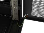 Szafa instalacyjna rack stojąca 19 cali 18U 600x600 drzwi perforowane LCD (Flat pack) czarna - Image 6