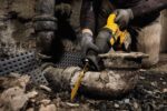 DeWalt DCS389NT-XJ Cordless Saw - Image 3