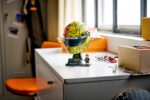 LEGO Building Blocks McLaren Mastercard F1 Team - Lando Norris Helmet for 14+ Years 793 Pieces - Image 11