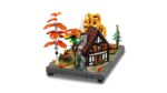 LEGO Icons Autumn Cottage Garden for 18+ Years 1102 Pieces - Image 3